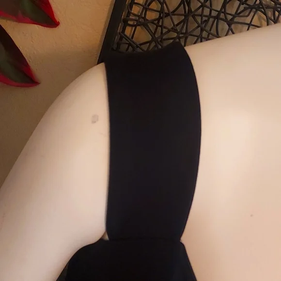 Maggie London Petites mid length dress - Picture 3 of 16